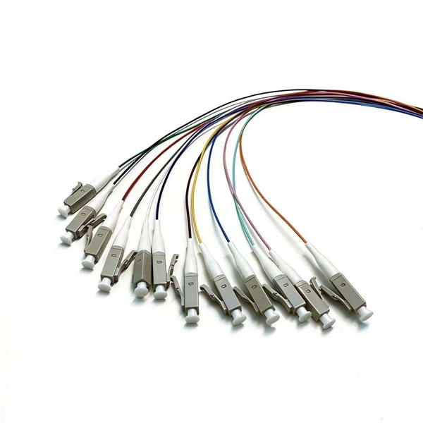 Energy-efficient Romanian optical circulator for campus network